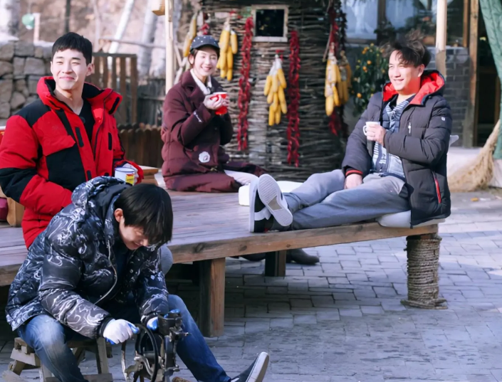 沙溢|比《向往的生活》还“穷”的综艺来了！看清MC阵容：想不火都难