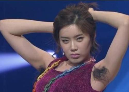 明星|圈内没有“没脱腋毛”的4位绝美女星，活成了多少爷们心中的梦想