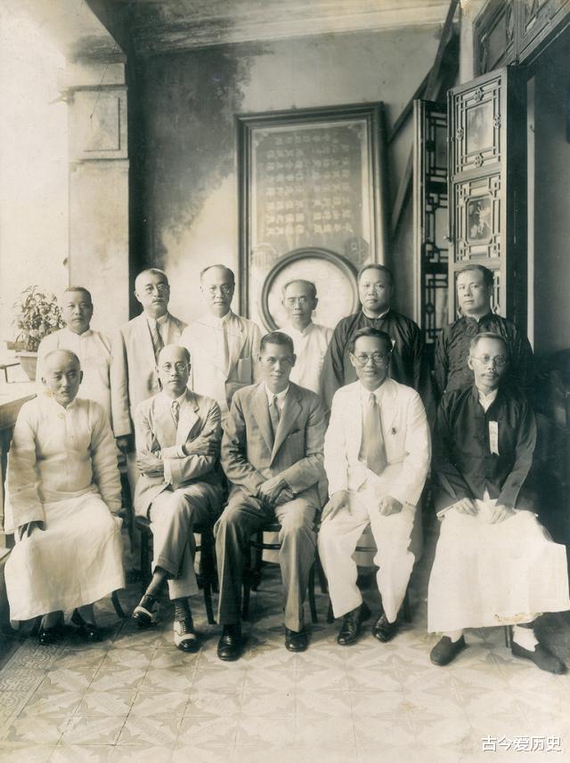 日寇|南昌起义时，他拉着5000人叛逃，后成抗日名将，建国后当副主席