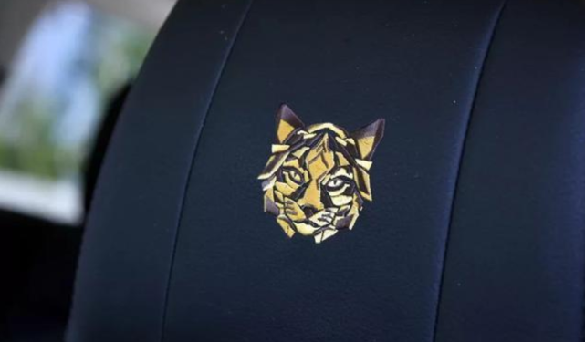 「丰田普拉多」不该忽视的越野王!入华22年基本0差评,曾卖到62万如今32万起