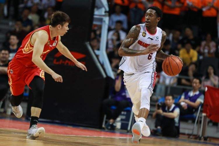 「广东男篮」最强外援马尚社交媒体上请战，他还有机会回归广东参加CBA复赛吗？