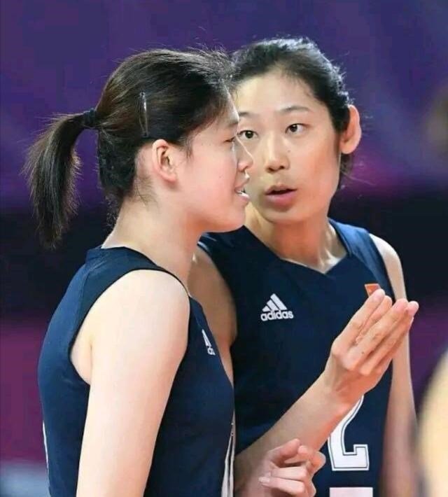 郎平|朱婷恩师郎平的中国女排国家队关门弟子现身了！不是梅笑寒、孙燕