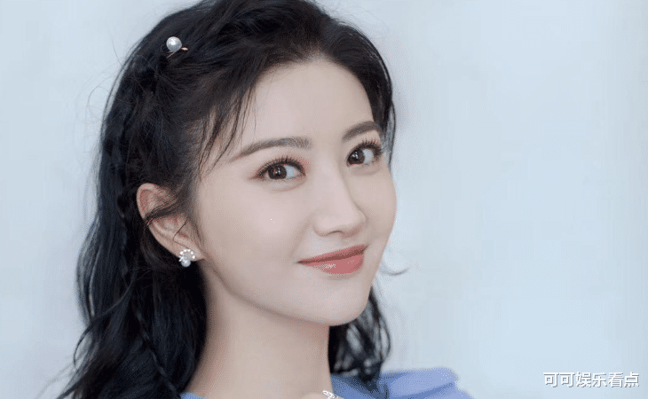 景甜@她是张继科的前女友,成龙周润发都捧不红她,除了美“一无是处”!