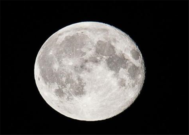 「中子星」美国科学家提出疯狂计划!炸毁月球,地球就变回“人间天堂”了?