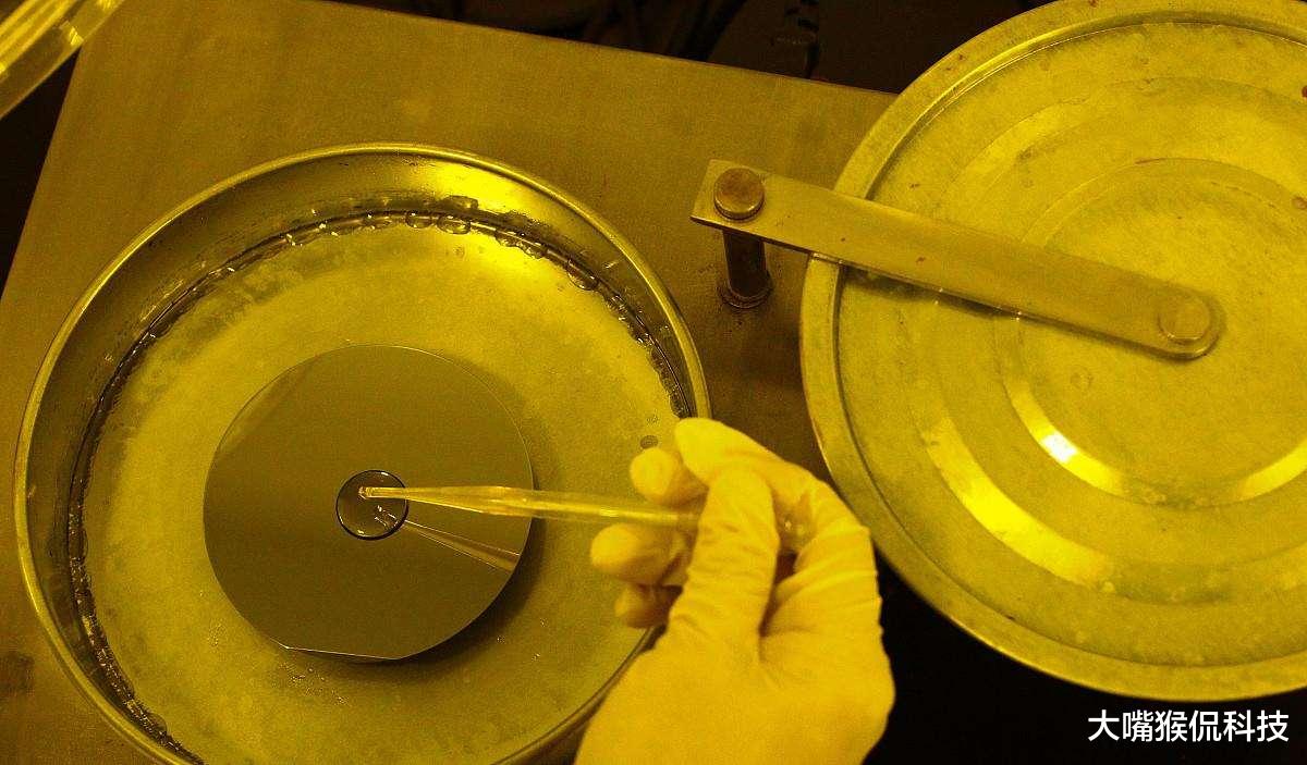 #光刻机#南大光电突然宣布！国内光刻机有望“破冰”，日本、美国始料未及