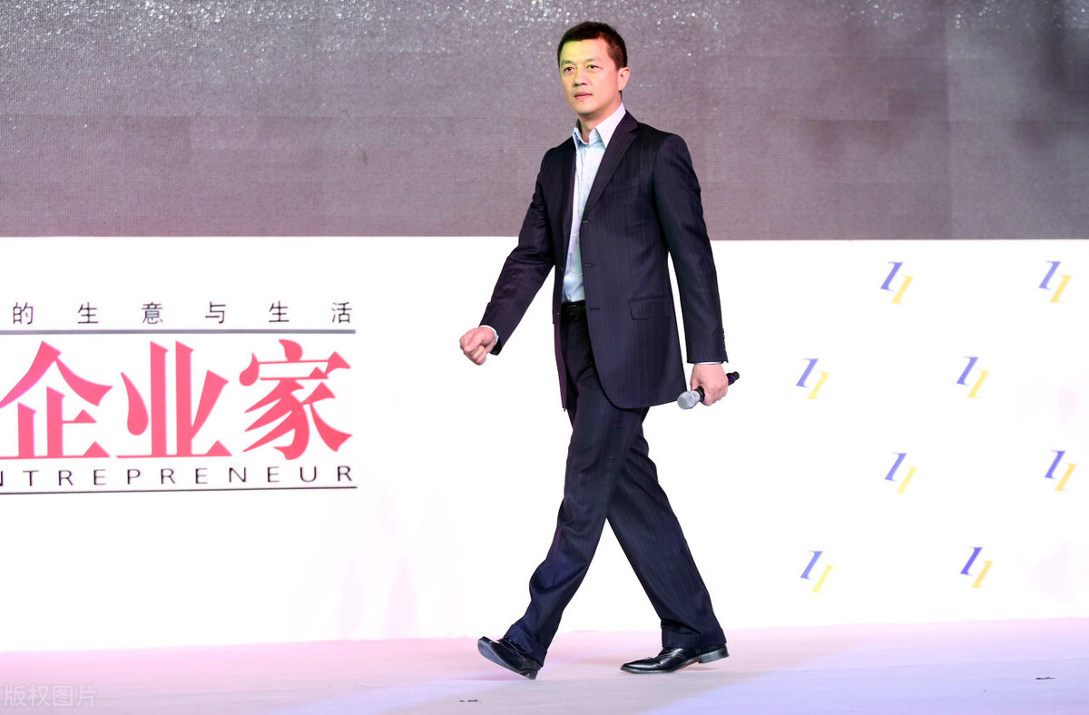 李亚鹏|李亚鹏与许晴公布恋情,前妻王菲送上祝福,一切回到最初