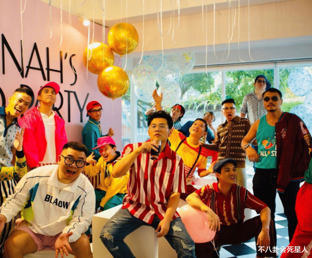 周杰伦|昆凌嫁给周杰伦没有自我，名媛聚会没人带她玩，婆婆管钱她带娃