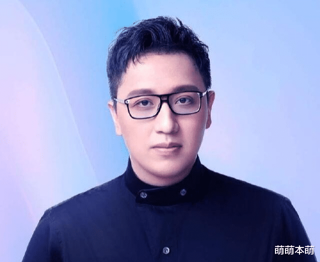 中国好声音|《中国好声音》首播！华少发福，李宇春生疏，谢霆锋有钱有资源