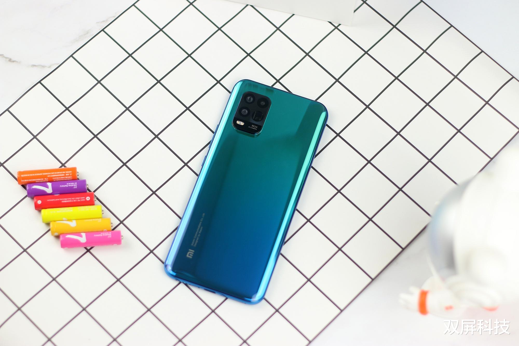 『小米科技』小米10青春版正式亮相，仅需2099元，50X潜望式摄像头