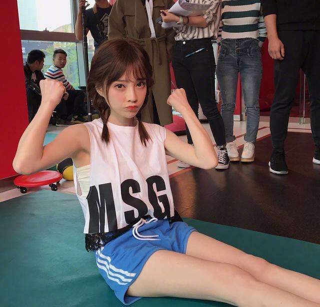 冯提莫▲冯提莫做主播之前是干啥的?职业曝光后,网友:想红想疯了?