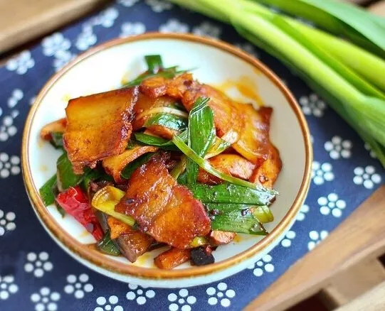 [豆腐]春季不可少的5道家常小炒，家里老人小孩都爱吃