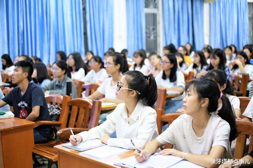 北京师范大学|最新国内师范类院校排名，第3争议大，12所入围全国百强