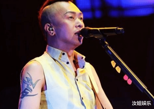 贝斯|他是人们喜欢的歌手，一生获得过无数奖项，歌曲早已经深入人心