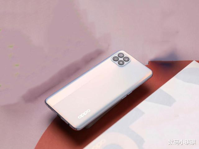 OPPO|OPPO又一中端黑马！169g+3D曲面+后置三摄，配65W快充