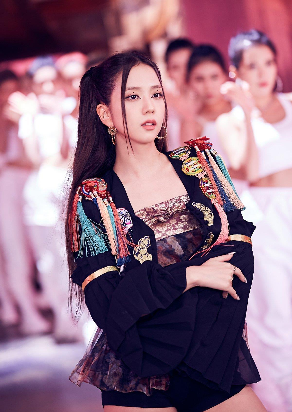 花絮|BLACKPINK新歌MV拍摄花絮照，气场炸裂！