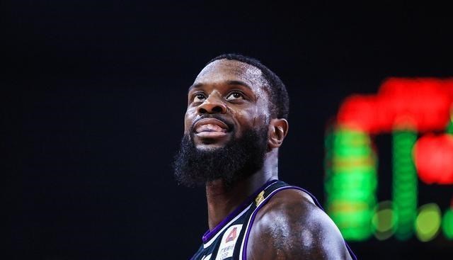 #辽宁男篮#单外援开打?辽宁最强核心霸气回归,CBA总冠军有戏了!