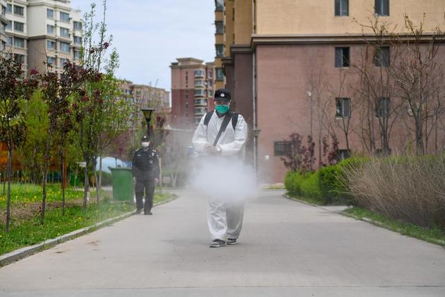 #消防员#43人确诊，出现非密接病例，专家指出吉林病例潜伏期更长