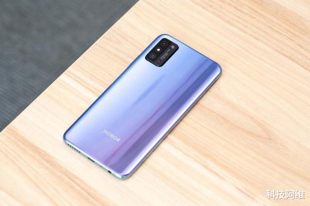 苹果|赵明无可奈何，8GB+128GB，最强麒麟芯中档机已跌至2189元
