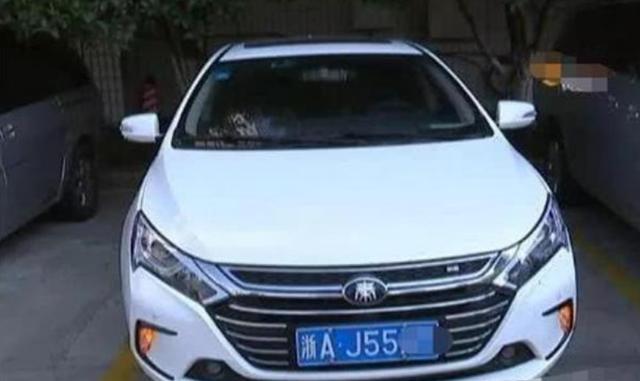 奇瑞汽车@“劳斯莱斯幻影”跑滴滴,短短10天,遭女乘客举报6次!