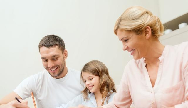 母亲为大一女儿招聘保姆洗衣做饭！网友：这是在培养“巨婴”