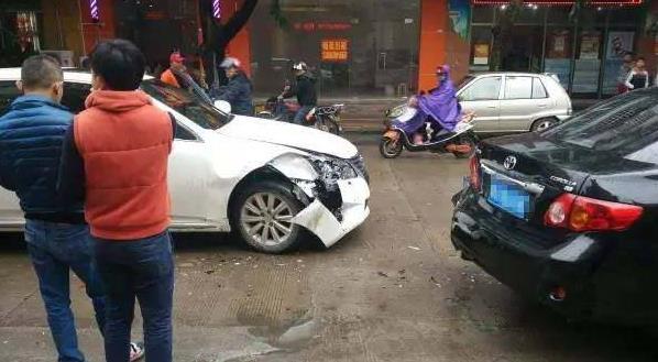 丰田卡罗拉|它销量全球第一,却拥有4个致命缺点,最后1个危及生命