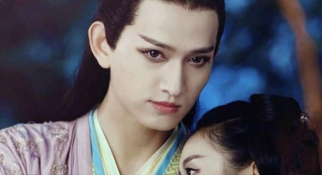 中国好声音|她是《好声音》最年轻的冠军,因剑走偏锋而红,一年后沦为了路