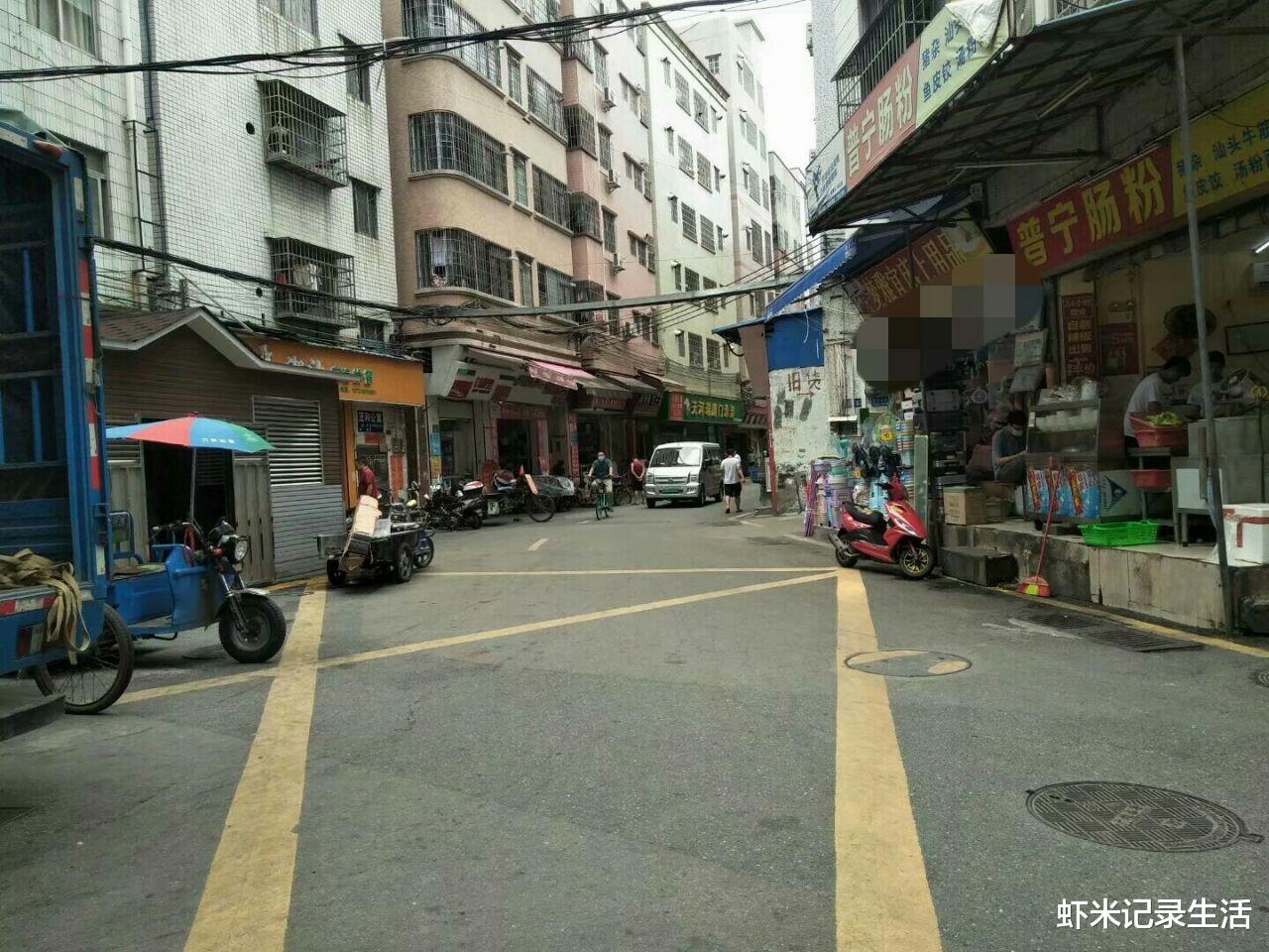 虾米记录生活 广州天河某城中村出租房空荡荡的，房东：今年生意惨淡还不如打工