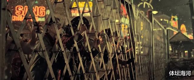 电影|英雄枉死，历史虚构：《八佰》终究没能成为战争史诗