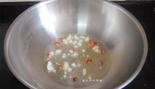 面包▲闺蜜拿这菜当饭吃，半个月瘦了8斤，说躺着都能瘦，太让人羡慕了