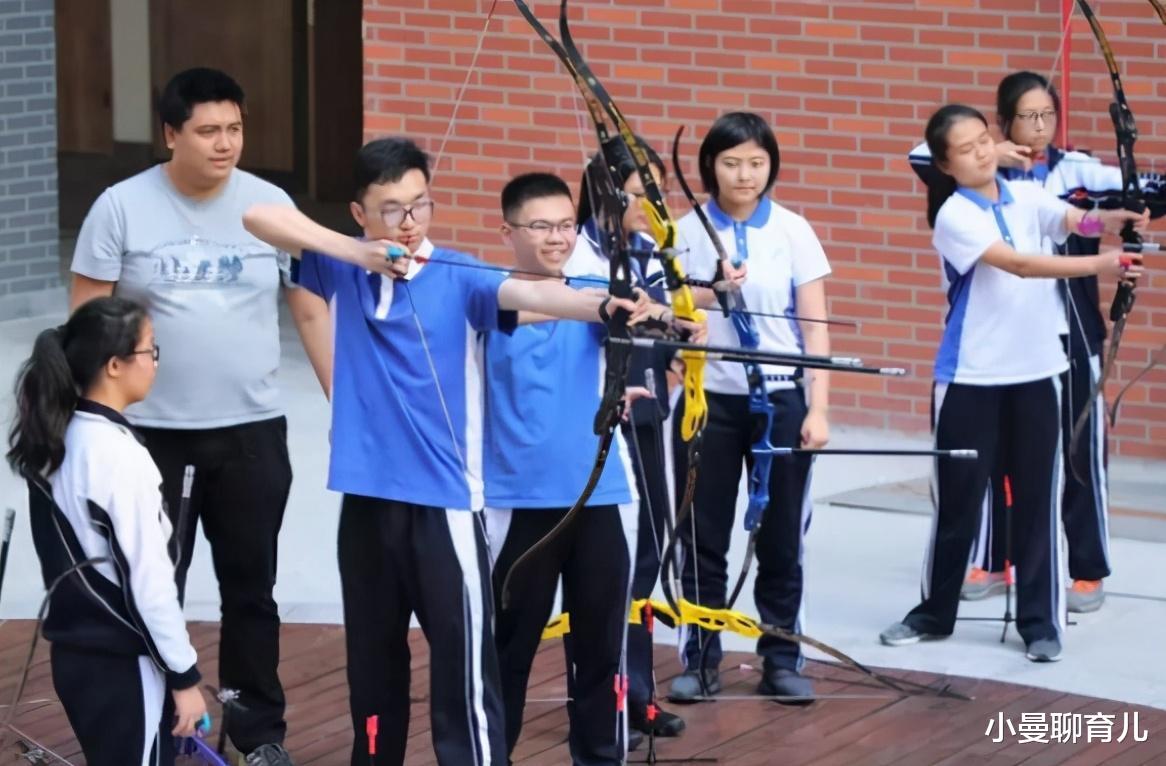 胆固醇|学生党公认“最害怕”的3个体检项目，看到第3个，女生脸都红了