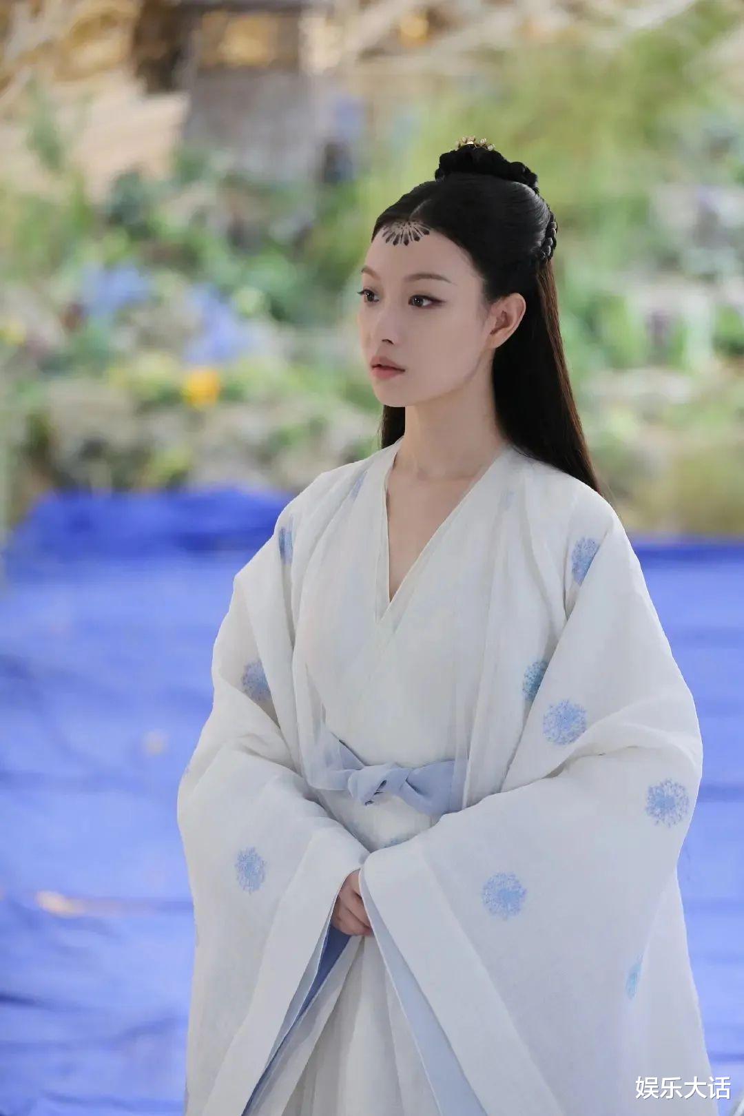 古装剧|国产古装剧，求求你看看“编发+?发带”吧！