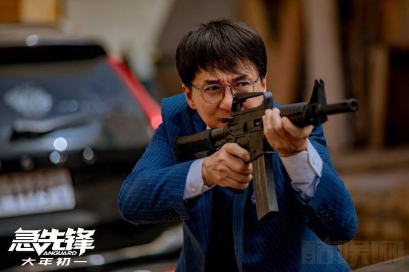 成龙|你绝对想不到，这个电影最好看的竟然是映前贴片预告！！