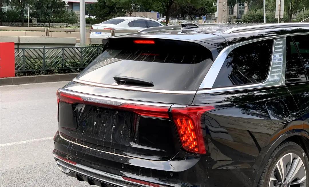 红旗|红旗E-HS9街头实拍，尺寸超宝马X7，续航超600km，或55万起