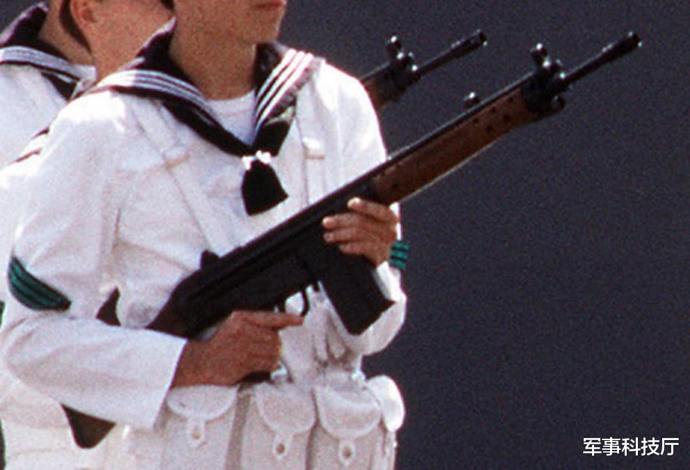 『步枪』战后德国制式步枪发展史，从G1到G36步枪，黑坑公司成最大赢家