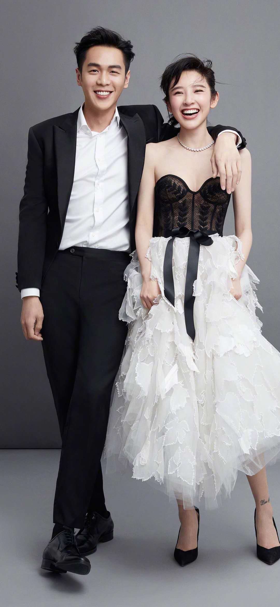 「唐艺昕」恭喜若筠与唐艺昕喜提千金