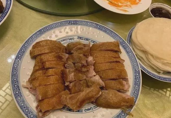 大v|厉家菜馆被百万大V喷上热搜，3000元不如堂食，店家回应