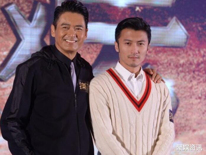 周润发▲40年前周润发抱过他,张国荣邓丽君围着他转,如今成为国际巨星