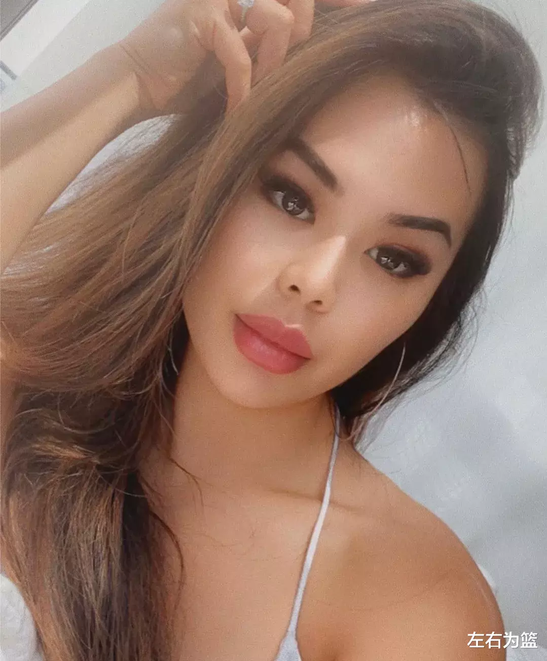 卡戴珊|宏远前外援用女友当健身器材!这个身材妥妥的亚洲卡戴珊啊!