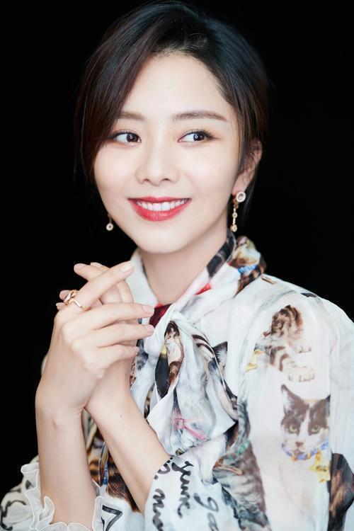 谭松韵|2019跨年夜，谭松韵妈妈因车祸离世，回首她和女儿的故事惹人泪目