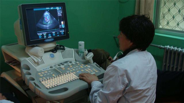 秦海璐|当年秦海璐生下的“巨婴证”儿子，已经5岁，如今现状怎么样了？