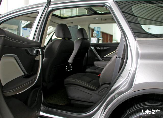 吉利汽车■这才是“中国智造”!性能出色MPV,油耗5.7L,比 GL8便宜30万