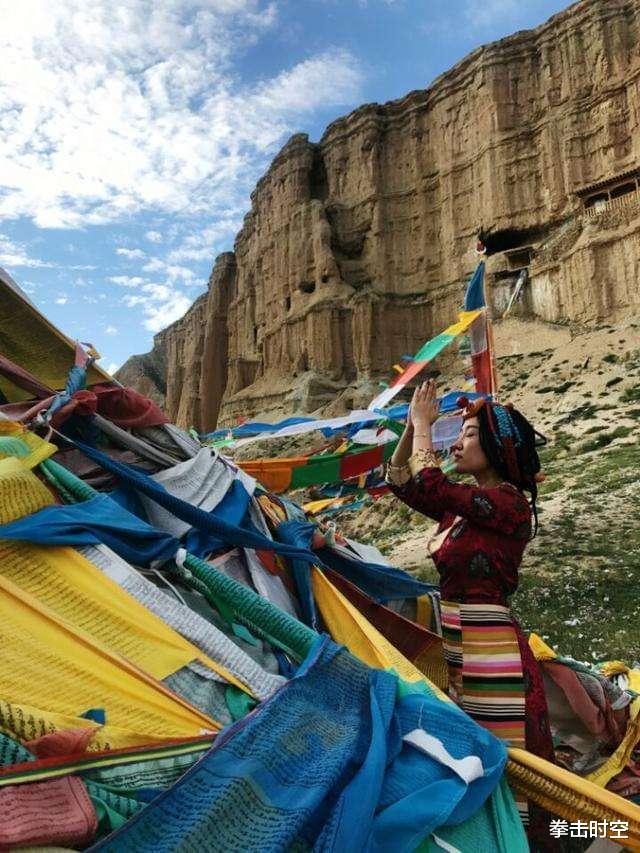 海南@美女主持人点评武术大师：最强骗子是连自己都骗，没被打死算侥幸