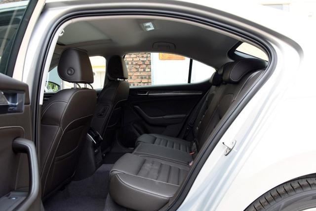 斯柯达速派|打工小伙11.8万提斯柯达速派，动力充足，2200公里有话说