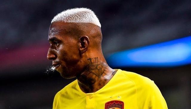 拜仁慕尼黑|广州恒大核心又出意外，想拿金靴先过这一关，卡帅也头疼