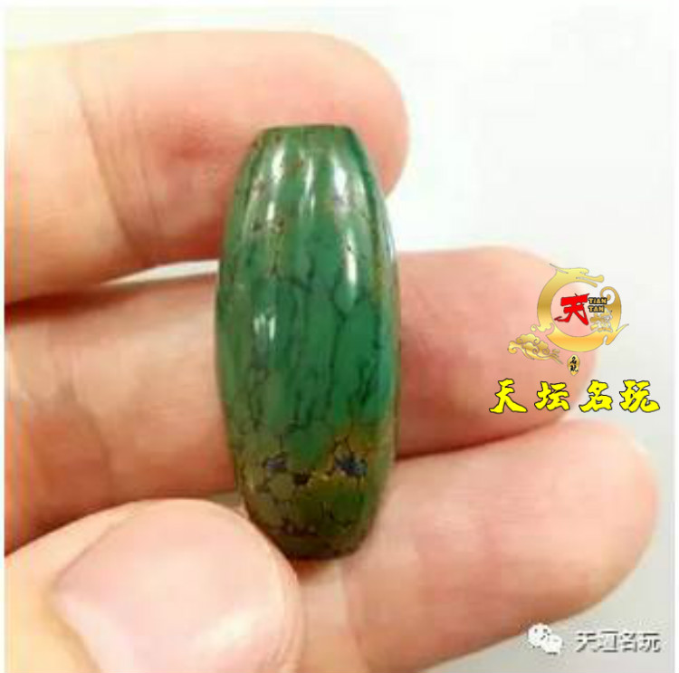 绿松石|名玩实验室-泡水、紫外灯法能鉴别绿松石真假？原来真相大白是这样