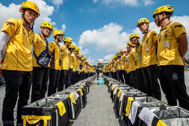 美团|“吸血鬼”抽佣23％，美团骑手无辜“躺枪”，商家怨声载道