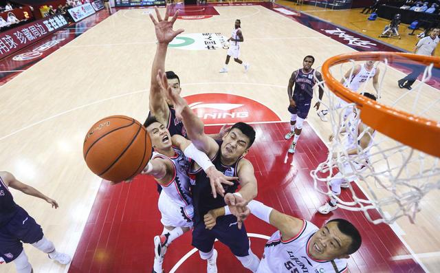 「辽宁男篮」一输再输,辽宁队需要的不是外援,而是炒掉郭士强,换个铁血教练