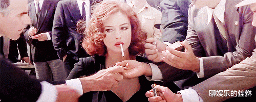 莫妮卡·贝鲁奇|悲惨女星莫妮卡,为丈夫46岁生下女儿,却惨遭丈夫抛弃