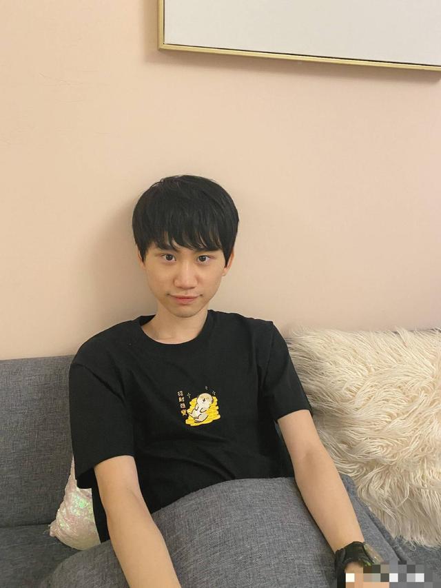 tes战队▲Doinb复盘TES比赛，表示学不到任何东西！直言：开局等于胜利？