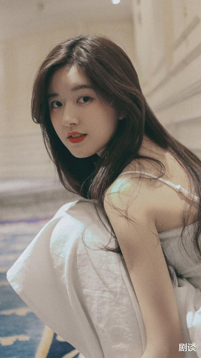 赵露思▲赵露思《传闻中的陈芊芊》首播，1集3高能，欲超越《双世宠妃》